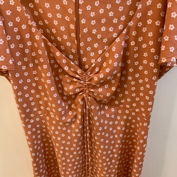 Levi’s Flutter-Sleeve Mini Dress, Size M - Picture 2 of 4